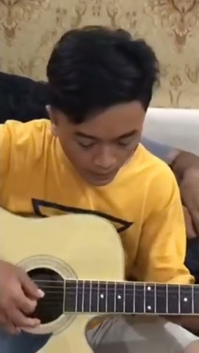 nongkrong tanpa lagu ah ga seru wkwk#gitar #shorts