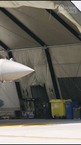 Eurofighter britanice, deasupra Bucureștiului alături de F-16 ale României
