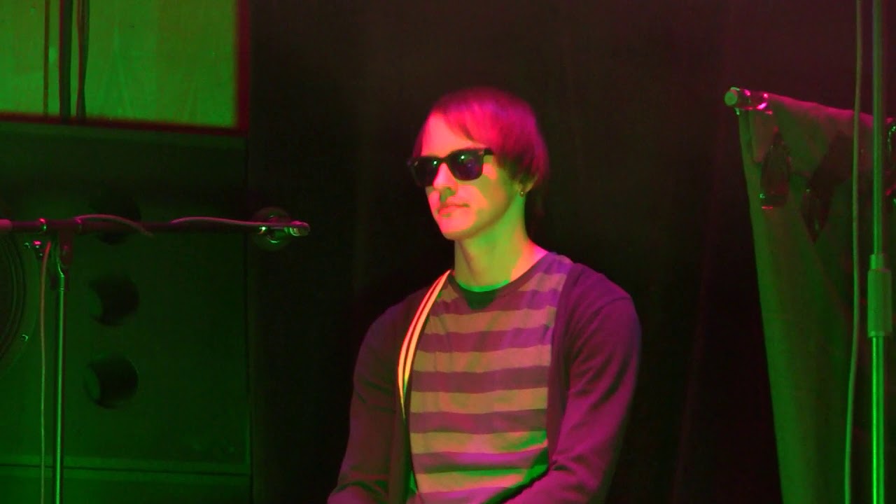 Пикник. Королевство кривых. ЦДХ2013. - YouTube