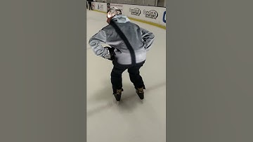 Edges into two foot 3 turn