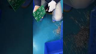 PCB Cutting Process 😱 | Electronics Recycling #shorts