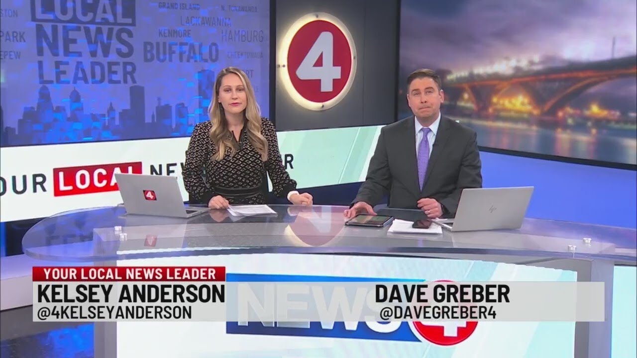 Lake effect snow pounds WNY's Southtowns - YouTube