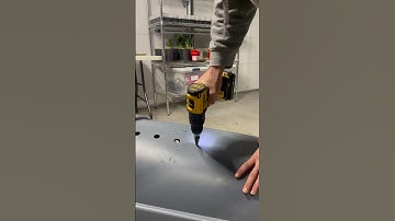 Save Money with this DIY Compost Bin! #homestead #compost #gardening #garden #gardeningtips