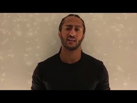 Video: Colin Kaepernick přispěje 1 milion dolarů na pomoc při nedoslýchavosti