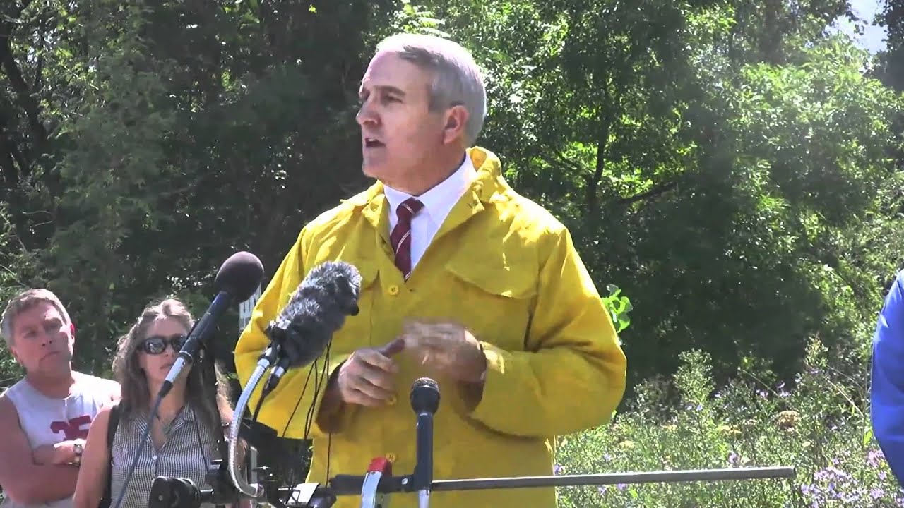 Пожар в Формайл: губернатор Риттер и шериф Пелле