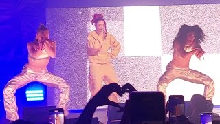 Badmómzjay - Auf die Party (Live) (edel-optics.de Arena, Hamburg, Germany, 23/03/2023)