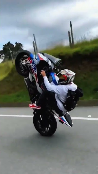 Download lagu Aksi Freestyle Moge. Bikin Jantung copot