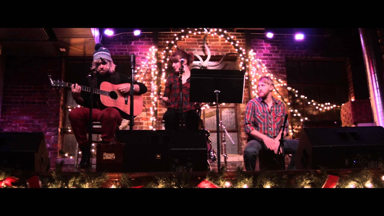 HEAR, HEAR - Ain't It Fun - Live @ Gray's on Main