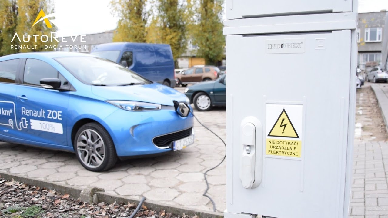 Ładowanie elektrycznego Renault ZOE z wallboxa / Auto Reve