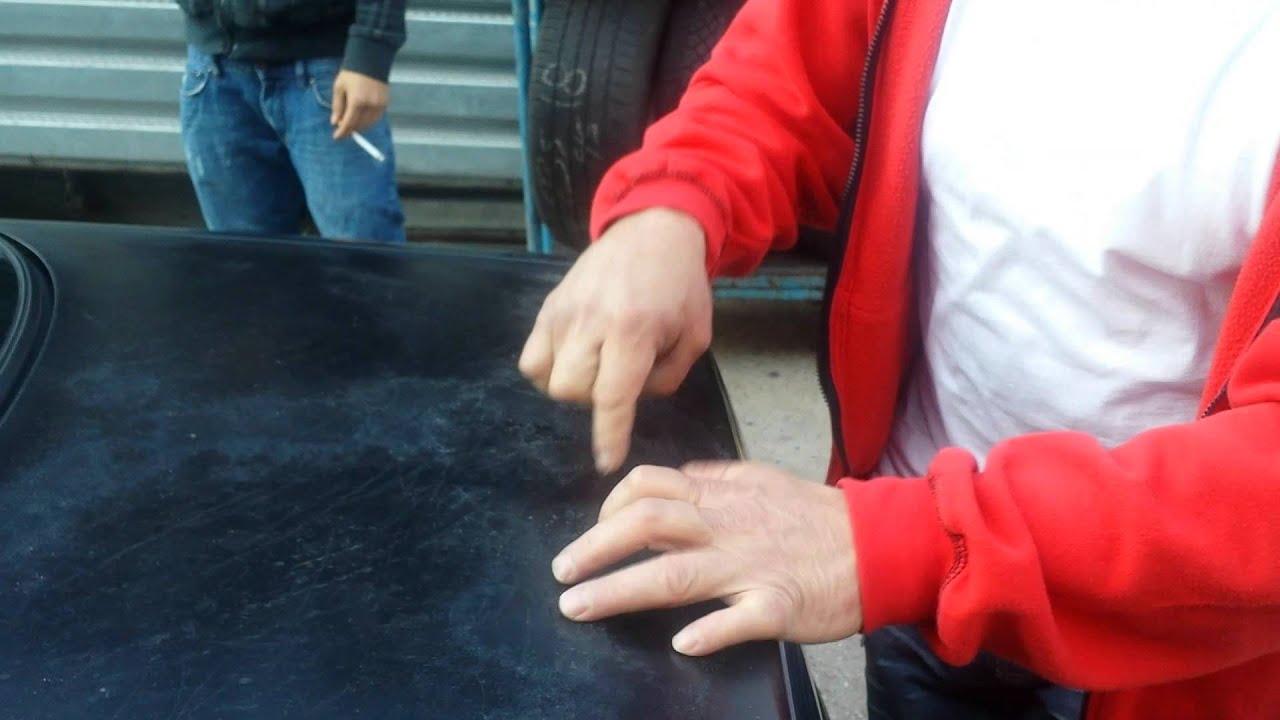 En el vaul de un carro