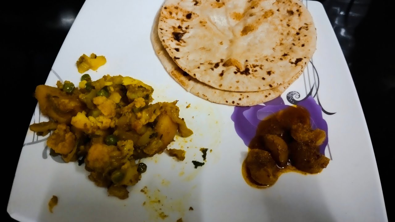Swad Roti Swad se bharpur aaloo gobhi ki sabji or roti - YouTube
