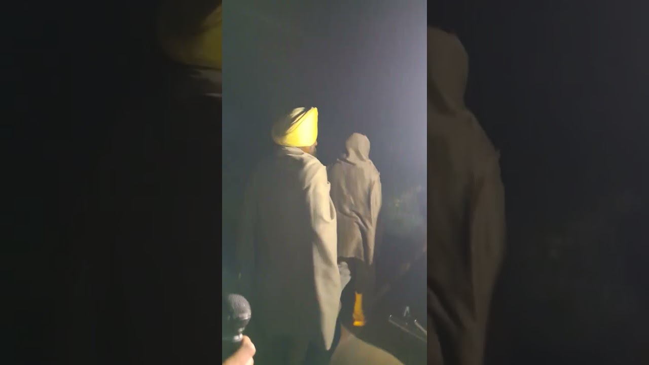 ਐਸੀ ਪ੍ਰੀਤੀ ਕਰ ਲੈ , ਜੈਸੀ ਚੰਦ ਤੇ ਚਕੋਰ ਦੀ ।