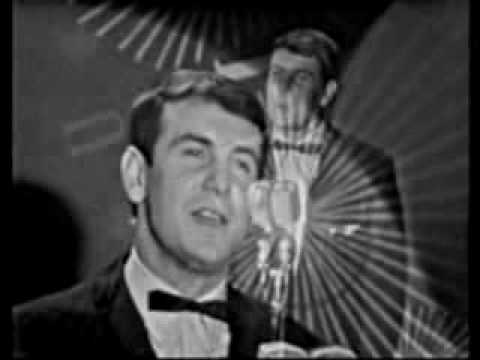 ESC-Irland Butch Moore-I'm Walking the Streets in the Rain (1965)