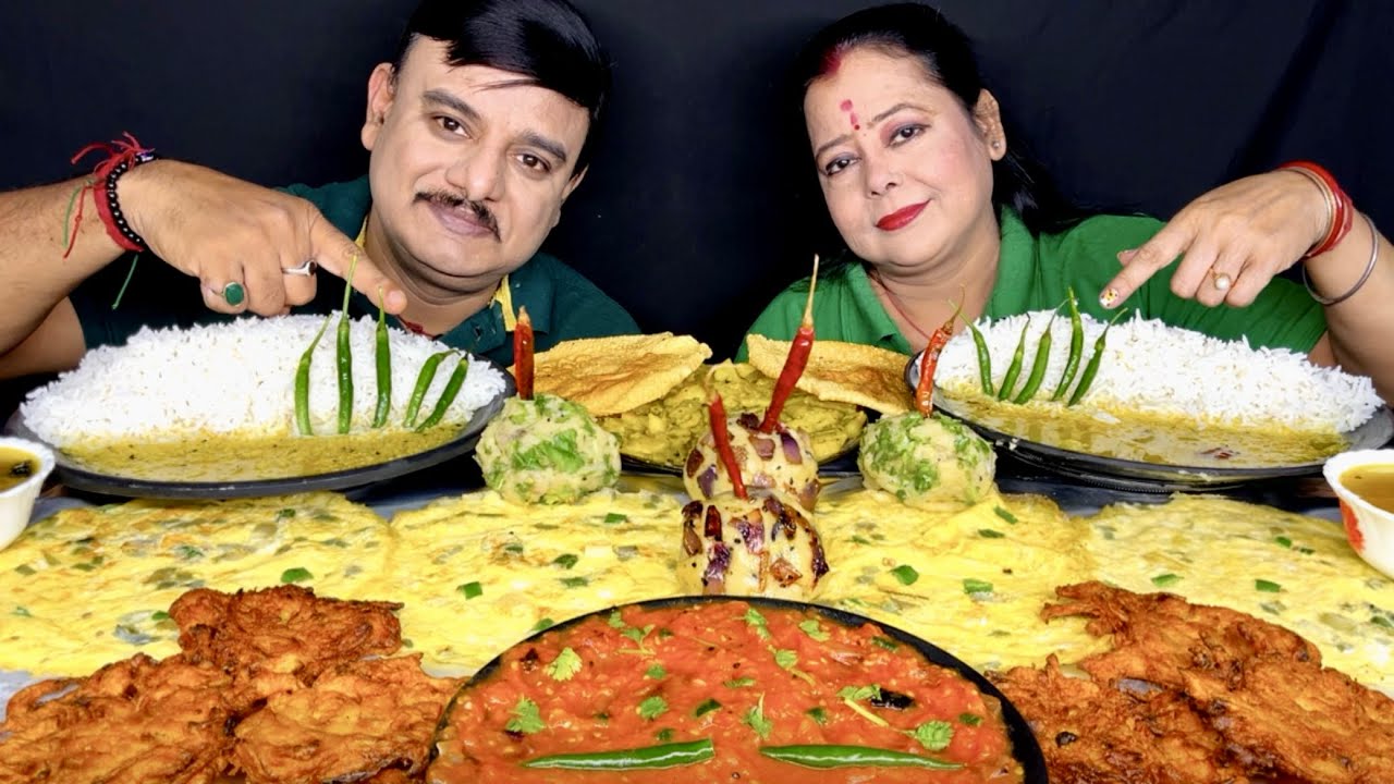 SPICY🔥DESI TOMATO BHARTA🌶️DAL CHAWAL EGG OMLET PAKORA BHORTA EATING CHALLENGE|INDIAN FOOD ASMR|