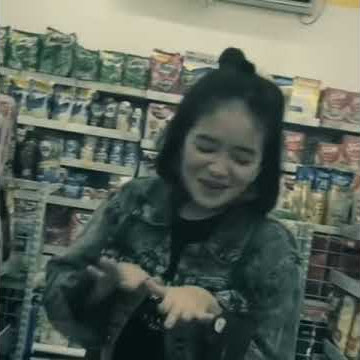 Story wa cewek cantik joged santuy