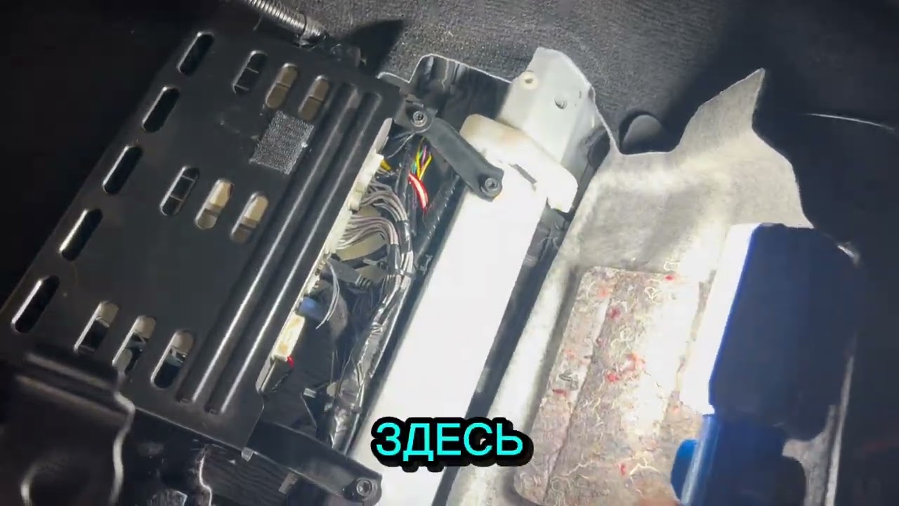 TOYOTA PRADO 150. Музыка и Круговой обзор