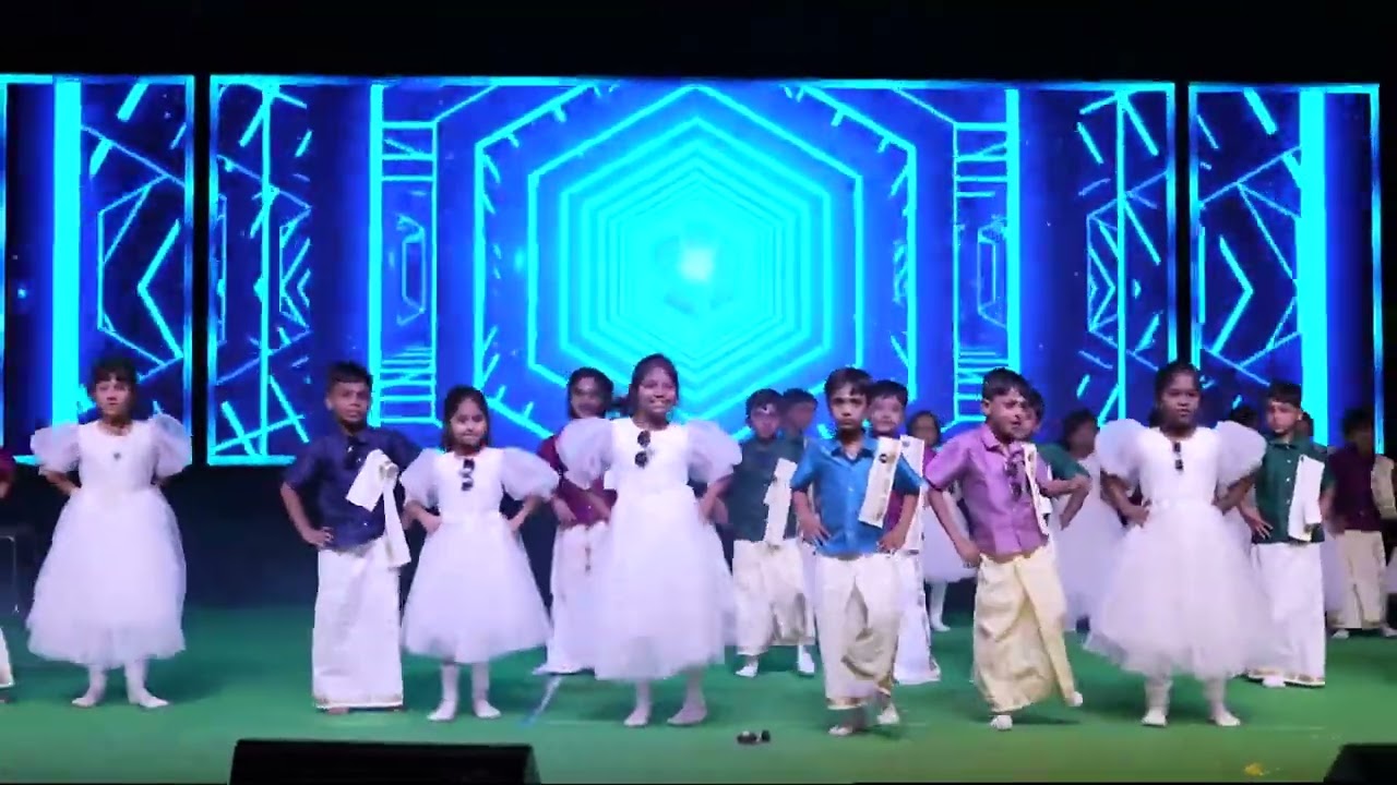 Swagger on Stage: The Epic Beast Lungi Dance at Ameerpet! 🕶️🔥