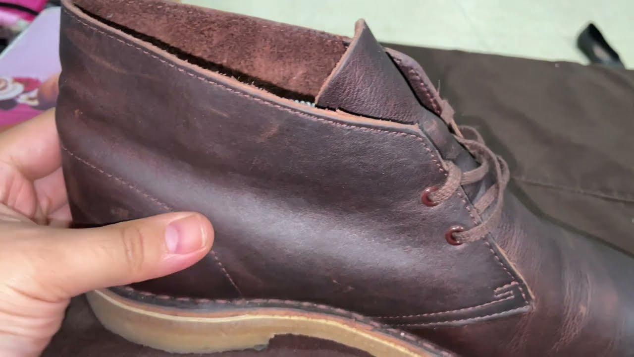 BOTAS Clarks  CHUKKA  (desert boots original)