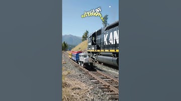 Adu kecepatan kereta kecil vs kereta besar #lokomotif #keretaapi #keretaapiindonesi #train