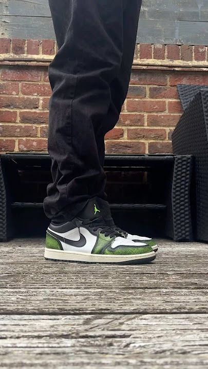 JORDAN 1 low ELECTRIC GREEN Di Kaki #jordan #jordan1 #jordan11low