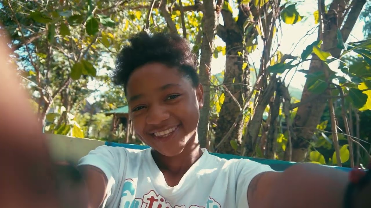 Kwache FT  Chika   Maphoto (Official video) shot by Dir Foz