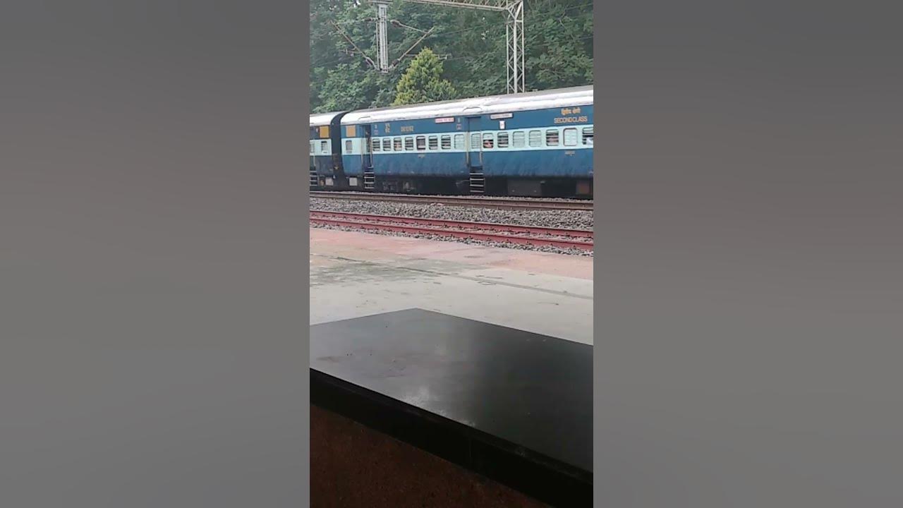 train WhatsApp status video Mumbai to Delhi train_status_video status