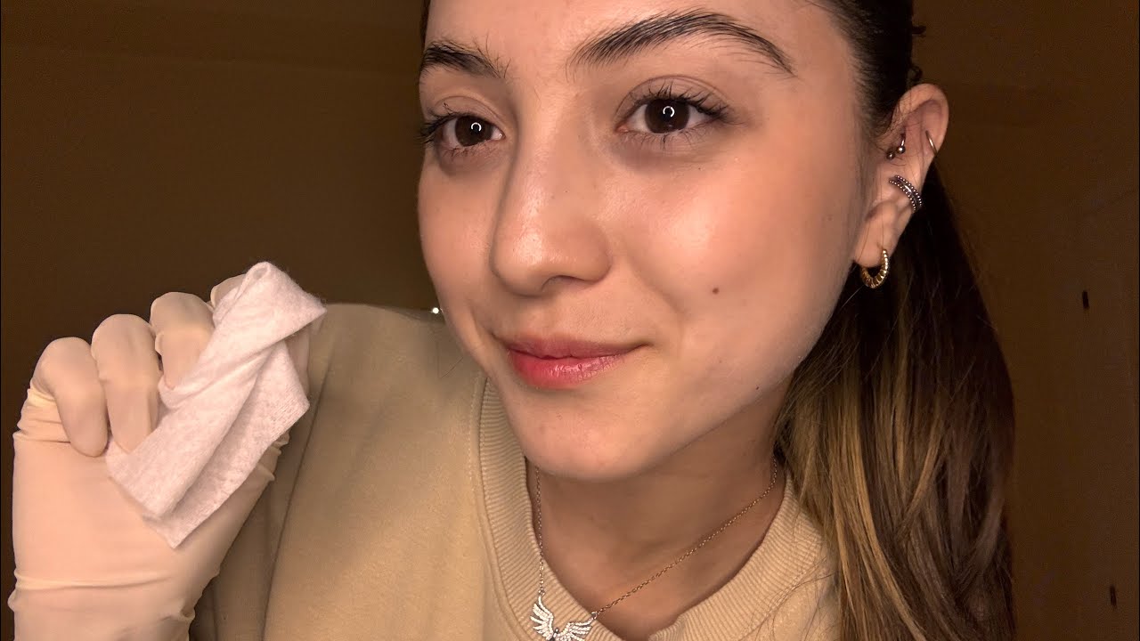 ASMR| Satisfying Ear Cleaning. In-ear whispers | Gloves ||Foam | Mic scratching sounds *soft spoken*