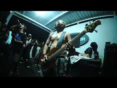 SUFFERANCE - throne of filth ( live )