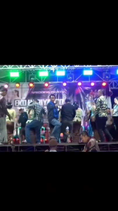 Koplo Bojo Wayuhan.. Nyoto penak👍 #budayajawa #tayub #tayubblora #semuaorang #heboh #fyp