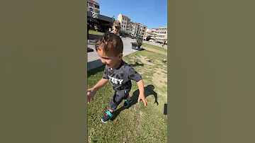 Egemen Yıllar Sonra Yine Aynı Yerde 