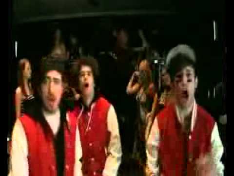 在 YouTube 上观看 The Midnight Beast - Lez Be Friends 在 YouTube 上观看 The Midnight Beast - Lez Be Friends