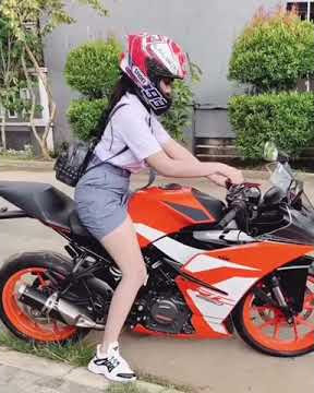 #Vlog2 gadis cantik naik moge | angela lorenza