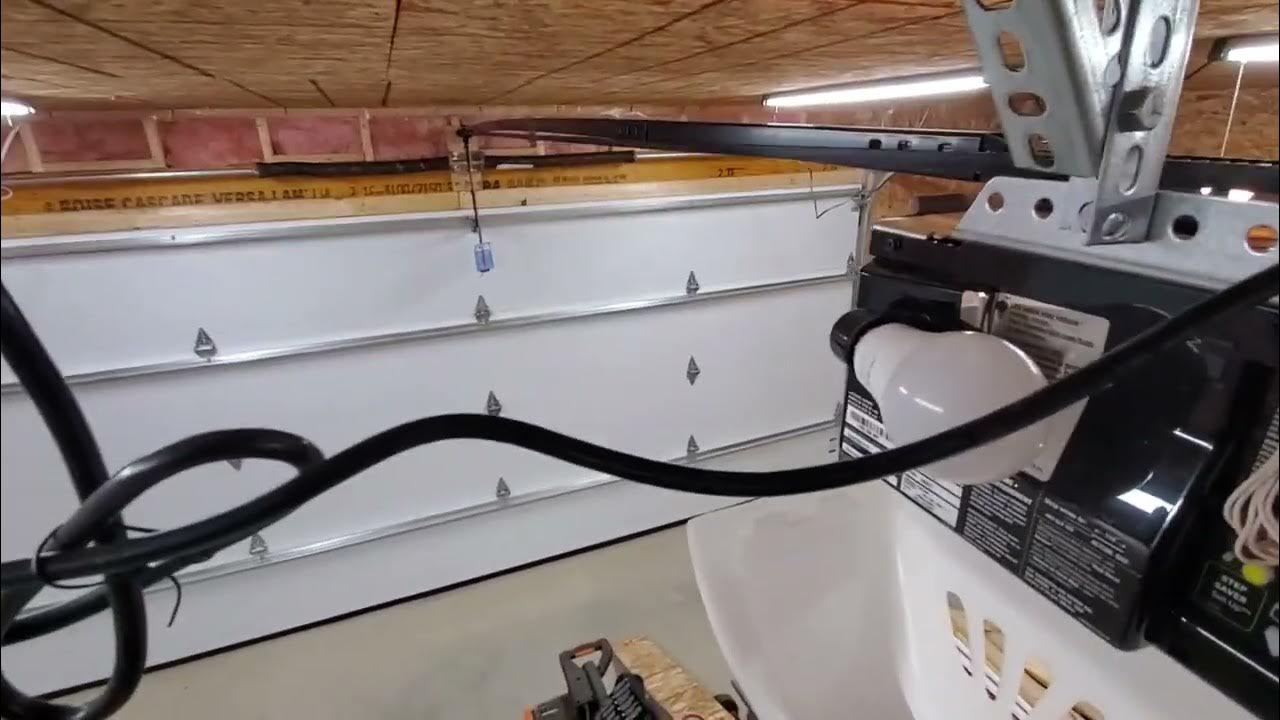 Chamberlain B4505TC garage door opener malfunction on vibration. YouTube