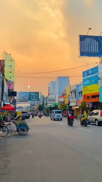 Story WA Senja di Kota Karawang