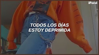 Video thumbnail of "girl in red - Serotonin (Español)"