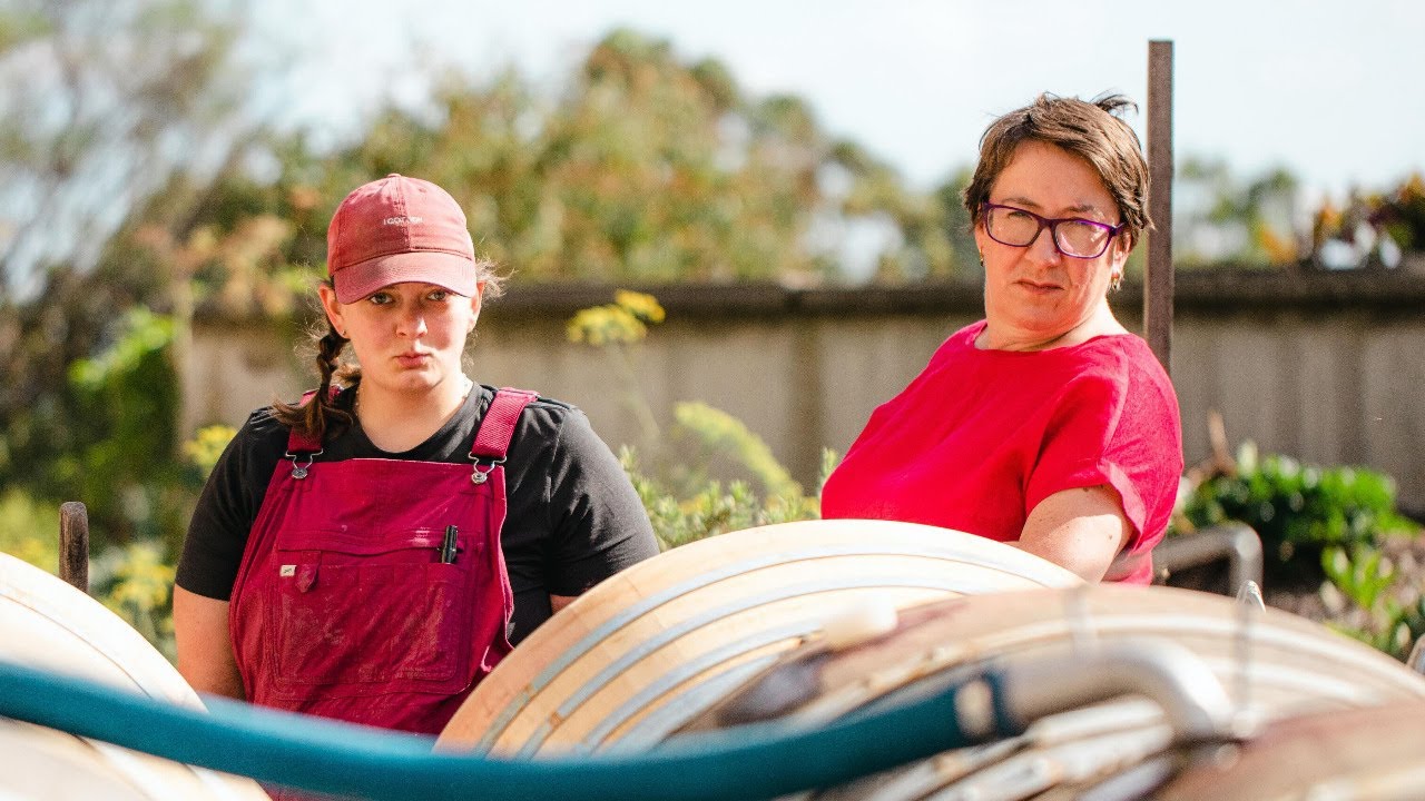 Taste 2024  Estate Pinot and discuss tartrates with Kate McIntyre MW in our virtual tasting room