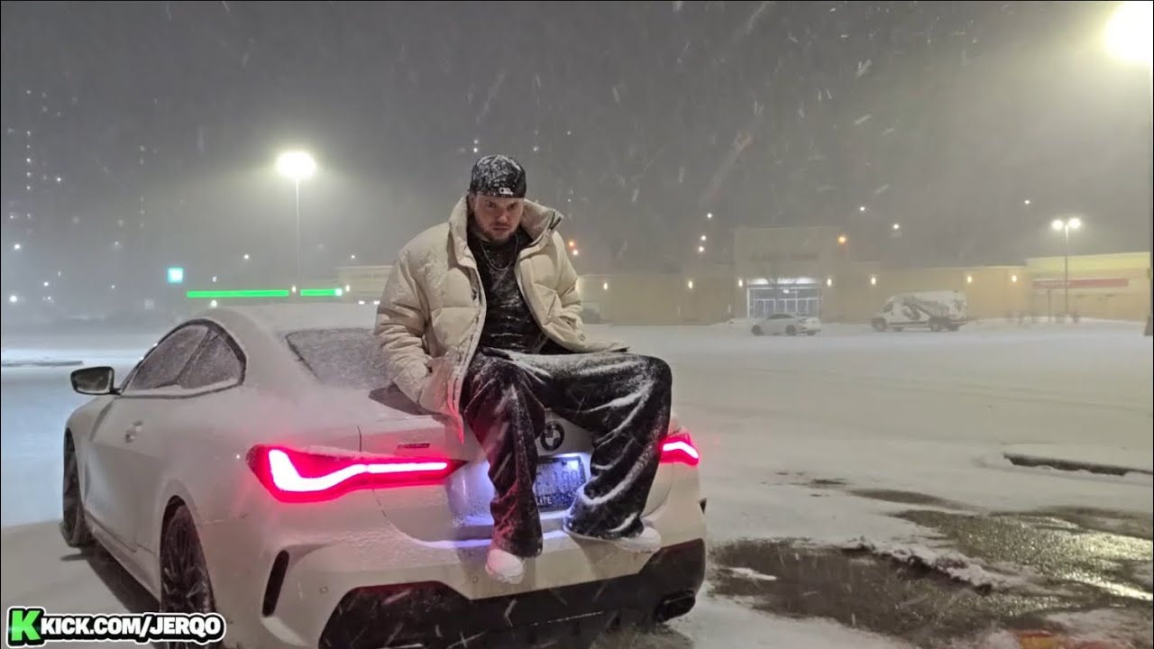 Playing With Snow | Jerqo IRL Adventure