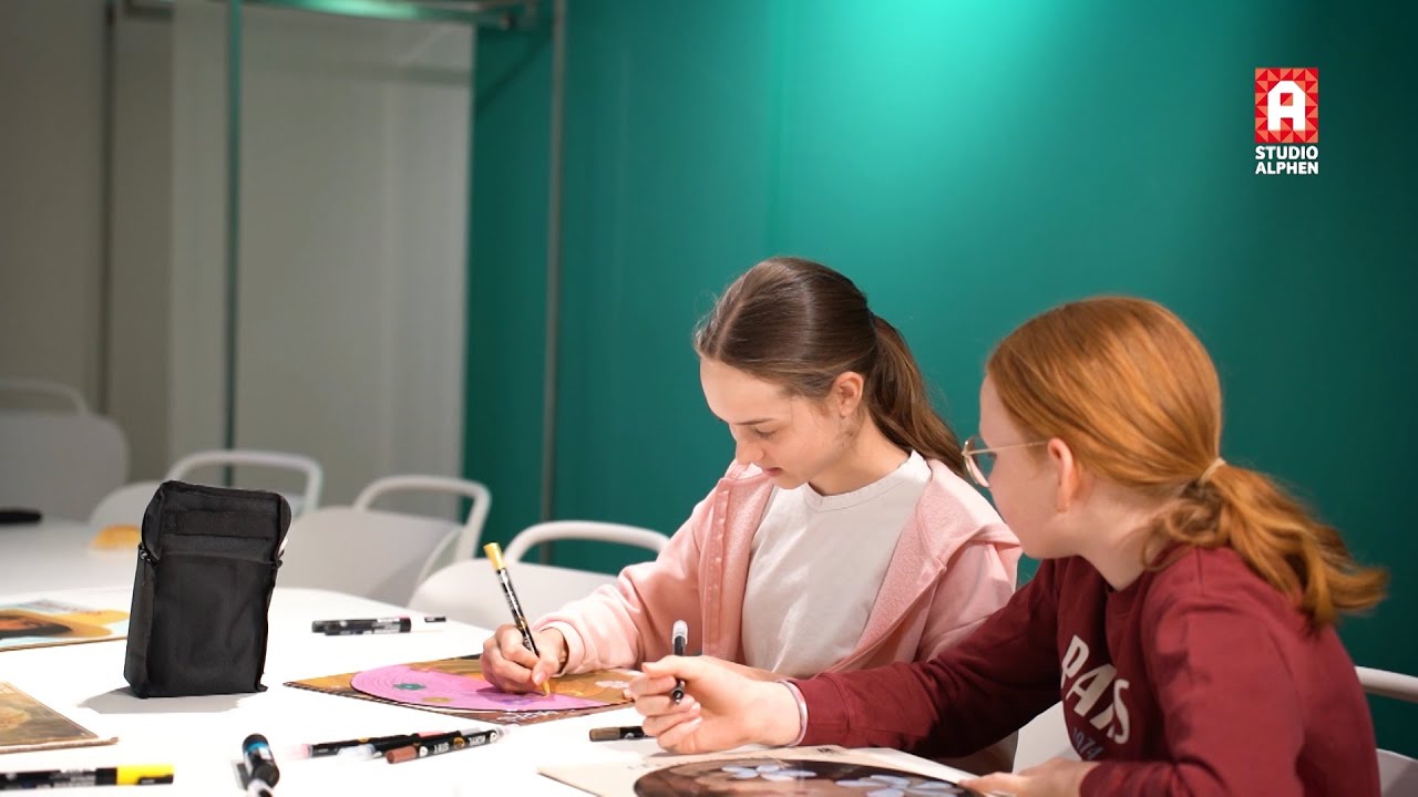 Kinderen ontwerpen eigen vinylplaten: 'Je kunt creatief zijn'