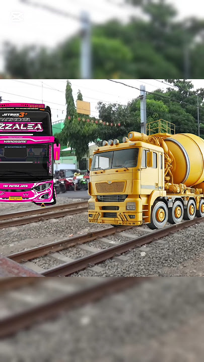 Truk molen oleng hampir menabrak bus telolet Basuri mixer truck