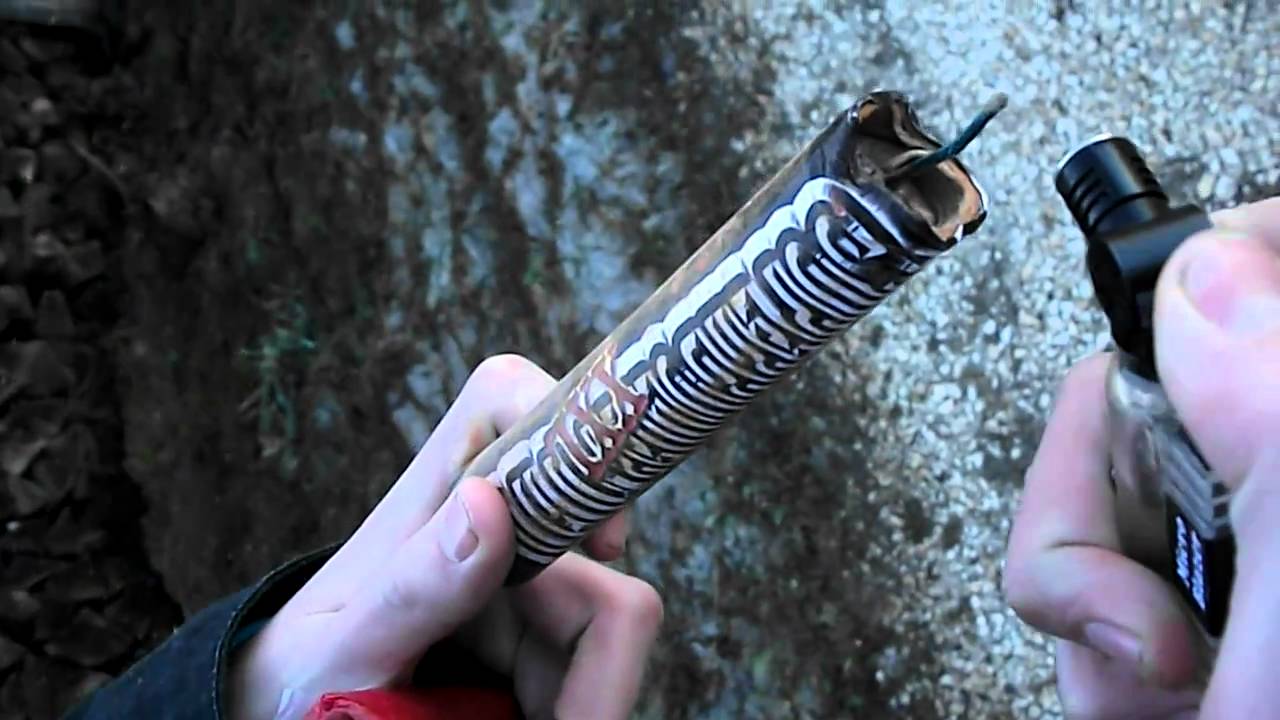 Lesli - TNT Superböller 2