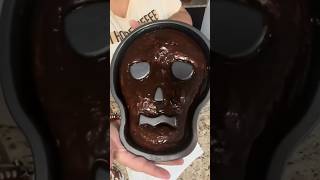 Bake a skull cake with us ! 💀🎃 #skullcake #cake #spookyseason