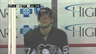 Gotta See It: Nolan shoves linesman, no call