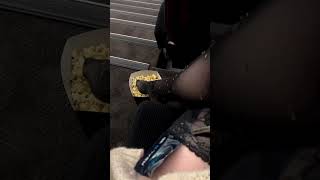 🔥 girls feet worship on tik tok 🔥 palomitas sabor a queso 🧀