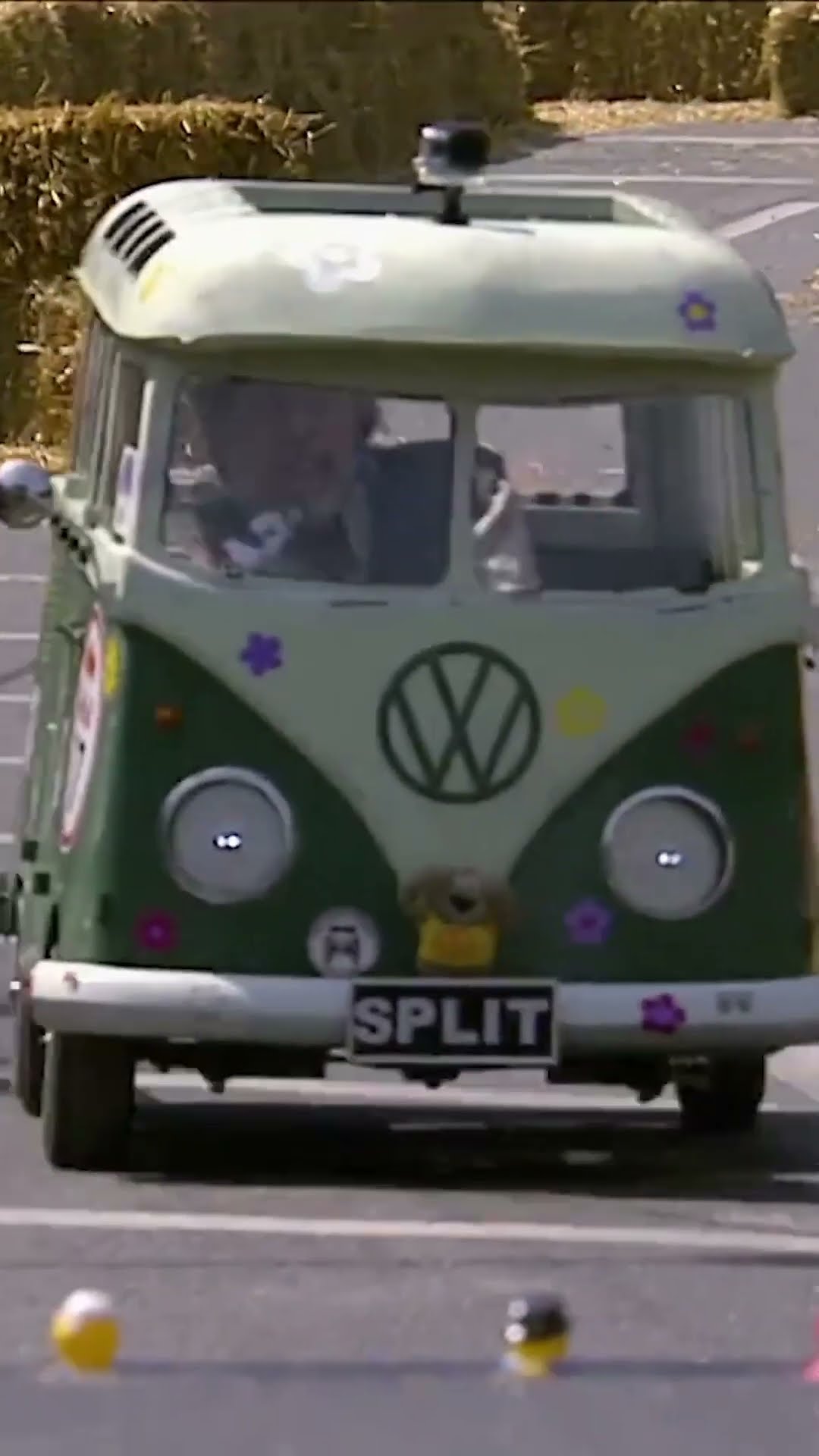 2 Minutes of Pure Entertainment ?