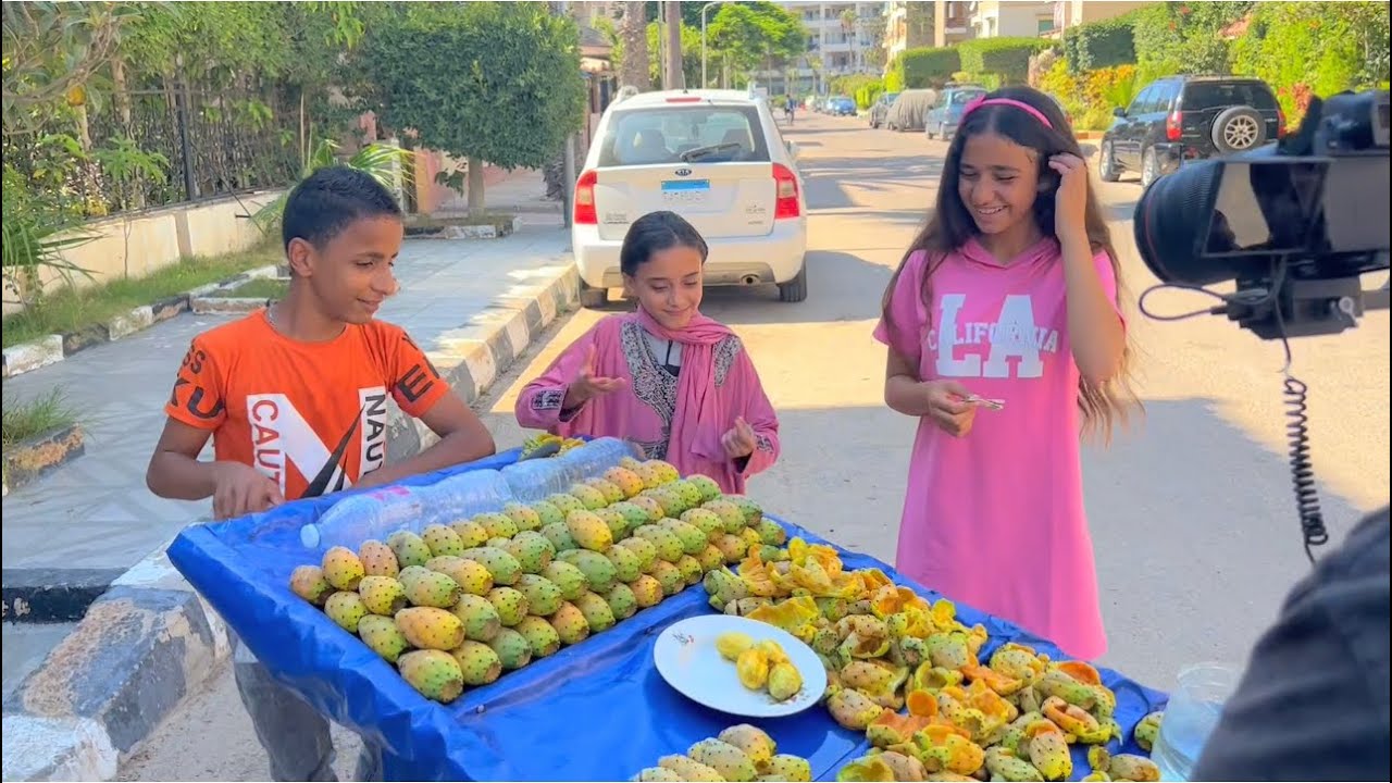 لازم تضحك - و امنية القوة علي عربية التين الشوكي - شوف عملت اية !!