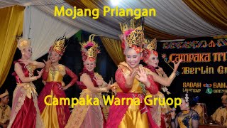 ibing jaipong Bajidor Campaka warna..mojang priangan...babeh Berlin tepak kendang edun ...