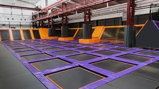 Download Lagu JUMP House in Berlin-Reinickendorf - Deutschlands größte Trampolinhalle MP3