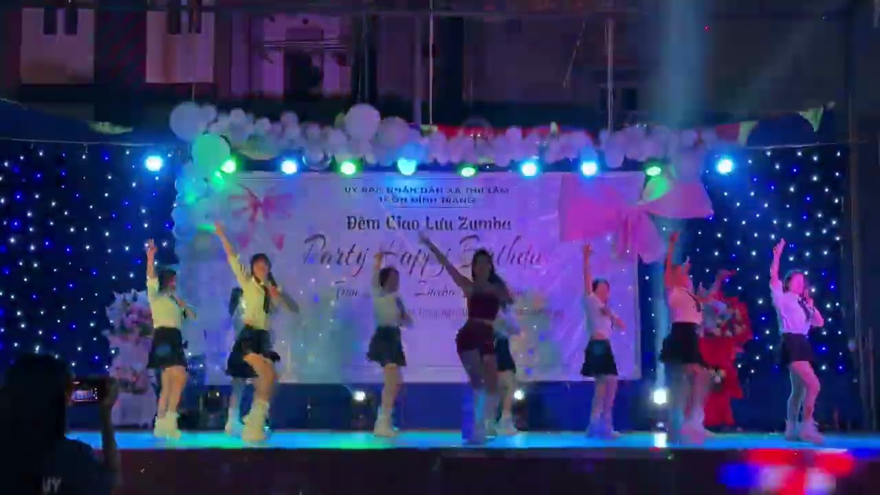 Zum ba lại hoàng giao lưu tại thôn Đình tràng 28/2/2026