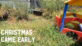 FAMILY'S OVERGROWN BACKYARD RECEIVES A MAKEOVER FOR CHRISTMAS