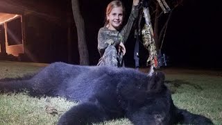 Celebrity Mom Says She's Proud of Her 10-Year-Old Daughter for Killing Enormous Black Bear Profile